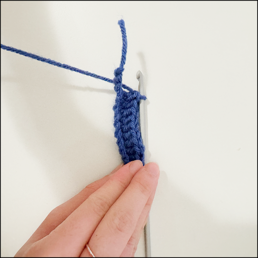 Planning the length of the crochet petal, leaving 2 chains to turn and allow the shape of the design to be rounded instead of rectangular.